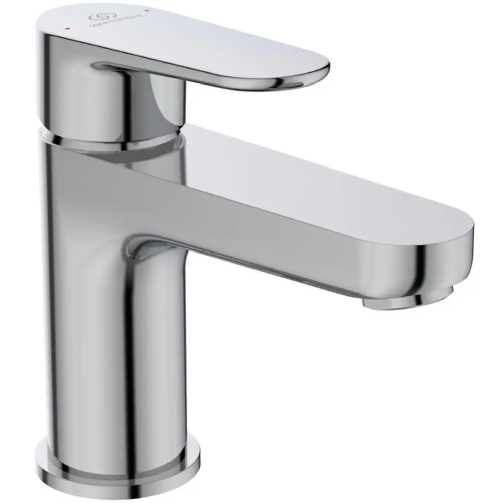 Waschtischarmatur in Chrom von Ideal Standard mit flachem Design und seitlichem Hebel zum Regulieren von Wasser.